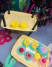 Load image into Gallery viewer, Troli ‘Hostes’ plastig Vintage Redblox o'r 70au / Vintage Redblox toys plastic hostess trolley from the 70s
