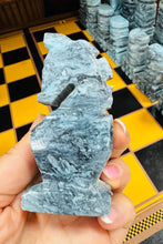 Load image into Gallery viewer, Set Chess Marbl Onyx Vintage o’r 70au a bwrdd chess sydd yn plygu / Vintage Marble Onyx Chess set from the 70s with a golding chess board
