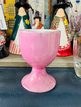 Load image into Gallery viewer, Ecob Hynafol pinc ‘Welsh Costumes’ / Antique’Welsh Costumes’ pink eggcup
