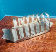 Load image into Gallery viewer, Daliwr tôst Sainless Steel Retro o’r 70au / Retro Stainless Steel Toast Rack  from the 70s
