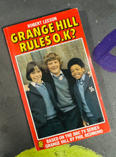 Load image into Gallery viewer, Llyfr Grange Hill o 1983 / Grange Hill book from 1983
