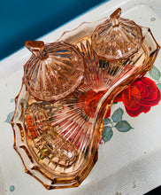 Load image into Gallery viewer, Set ystafell wely Art Deco gwydr rhuddliw / Art Deco pink glass bedroom set
