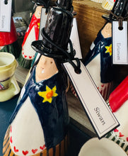 Load image into Gallery viewer, Siwan y Ladi Gymreig seramig wedi ei gwneud â llaw / Handmade ceramic Siwan the Welsh Ladi
