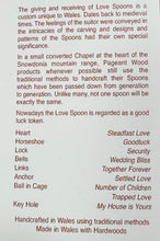 Load image into Gallery viewer, Llwy Garu Gymreig 2 bêl wedi’i wneud â llaw / Handmade 2 ball Welsh Love Spoon
