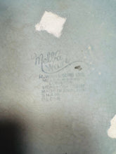 Load image into Gallery viewer, Powlen weini las â mefud Melba Ware Vintage / Vintage strawberry blue Melba Ware serving bowl
