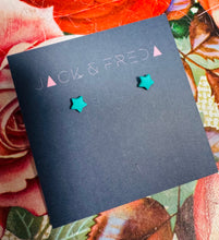 Load image into Gallery viewer, Studs Seren bychan / Mini Star studs
