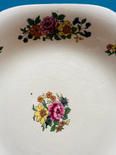 Load image into Gallery viewer, Plat gweini Wedgwood Vintage / Vintage Wedgwood serving plate
