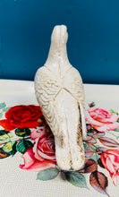 Load image into Gallery viewer, Ffigwr colomen wen cast iron yn sefyll / Cast iron standing white dove figure
