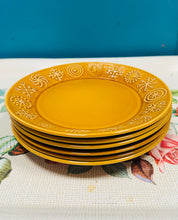 Load image into Gallery viewer, Set o 6 plat bychan amber brown Retro Portmeirion Totem o’r 70au / Set of 6 Retro amber brown Portmeirion Totem side plates from the 70s
