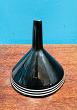 Load image into Gallery viewer, Twmffat ceramic du a gwyn Hynafol prin / Rare Antique black and white ceramic funnel
