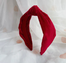 Load image into Gallery viewer, Band gwallt melfed moethus coch tywyll / Dark red luxury velvet headband
