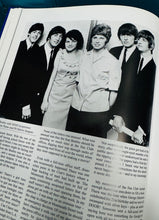 Load image into Gallery viewer, Argraffiad Cyntaf o’r llyfr clawr caled ‘The Best of The Beatles’ from 2005 / First edition of the hardback book ‘The Best of The Beatles’ from 2005
