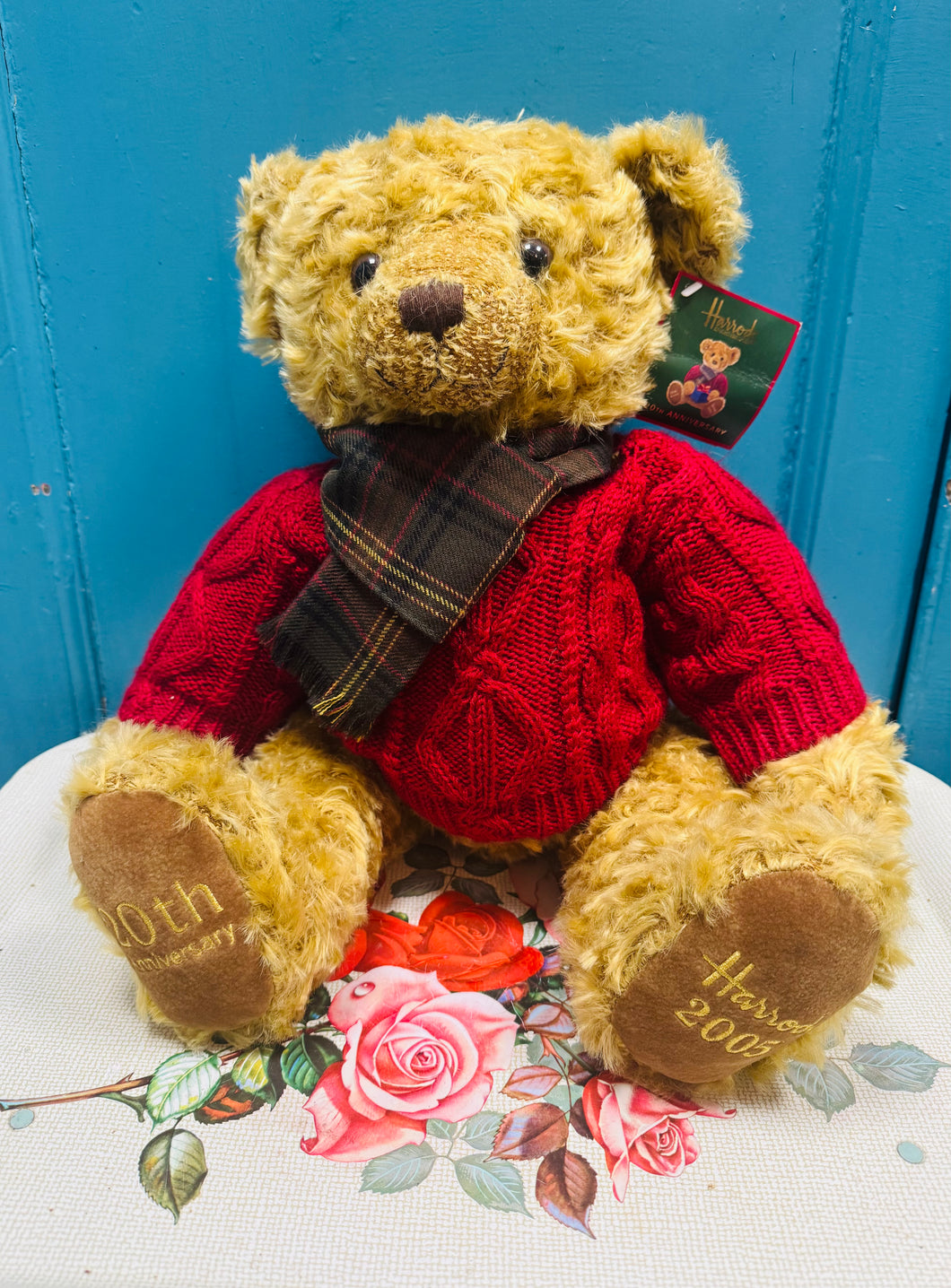 Tedi Nadoligaidd Harrods o 2005 / Harrods Christmas Bear from 2005