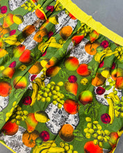 Load image into Gallery viewer, Ffedog Hanner ffrwythau Vintage Retro o’r 60au / Vintage Retro fruit half apron from the 60s
