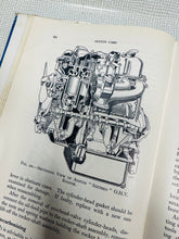 Load image into Gallery viewer, Llyfr cyfeirio Vintage  o 1957, ‘Austin Cars: A Practical Guide to Maintenance and Repair’ (yn ymdrin â modelau o 1932 ymlaen) / Vintage reference book Austin Cars: A Practical Guide to Maintenance and Repair (Covering Models from 1932) from 1957
