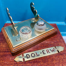 Load image into Gallery viewer, Daliwr pen inc brass a pren a photiau inc Hynafol ‘Dol-erw’ / ‘Dol-erw’ Antique brass and wood ink pen holder with ink wells
