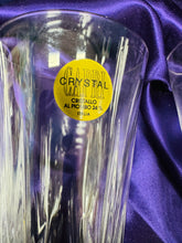 Load image into Gallery viewer, Set o 6 gwydryn champagne flute Royal Crystal Rock Cristallo Al Piombi 24% Crisial yn eu bocs gwreiddiol / Set of 6 Royal Crystal Rock Cristallo Al Piombi 24% Crystal champagne flutes in original box
