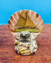 Load image into Gallery viewer, Inkwell Hynafol ac unigryw celf morwrol Ffrengig / Antique and unique French Sailor Artseashell inkwell
