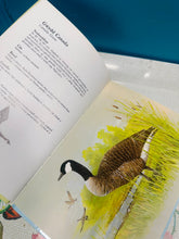 Load image into Gallery viewer, Llyfr ‘Adar yr Afonydd a’r Llynnoedd’ o 1982 /  ‘Adar yr Afonydd a’r Llynnoedd’ book from 1982

