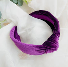 Load image into Gallery viewer, Band gwallt melfed moethus piws / Purple luxury velvet headband
