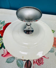 Load image into Gallery viewer, Plat teisen gardd flodeuog Vintage / Vintage floral garden cake stand
