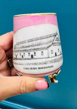 Load image into Gallery viewer, Potyn Lustreware pinc Hynafol a phrin ‘Caernarvon Iron Pavilion’ (1877-1961) / Rare Antique pink Lustreware ‘Caernarvon Iron Pavilion’ (1877-1961) pot
