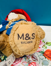 Load image into Gallery viewer, Tedi Paddington ‘M&amp;S’ o 2019 / ‘M&amp;S’ Paddington toy from 2019
