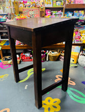 Load image into Gallery viewer, Desg ysgol Mahogany o’r cyfnod Edwardaidd / Edwardian Antique Mahogany school desk
