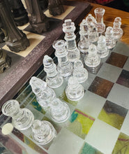 Load image into Gallery viewer, Set chess gwydr / Glass chess set
