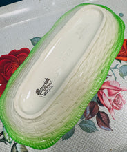 Load image into Gallery viewer, Powlen hir gweini celery Beswick Vintage / Vintage Beswick long celery serving dish

