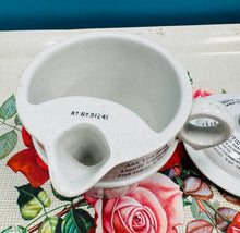 Load image into Gallery viewer, Cynhesydd Bwyd Pyramid Ironstone Gwyn Hynafol Clarks gyda Hysbysebu Hynafol / Antique White Ironstone Clarks Pyramid Food Warmer with Antique Advertising
