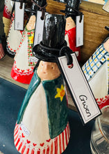 Load image into Gallery viewer, Gwen y Ladi Gymreig seramig wedi ei gwneud â llaw / Handmade ceramic Gwen the Welsh Ladi
