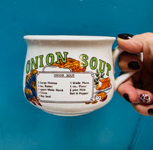 Load image into Gallery viewer, Powlen cawl nionyn Retro / Retro onion soup bowl
