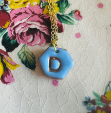 Load image into Gallery viewer, Mwclis Hexagon D aur / Hexagon gold D necklace
