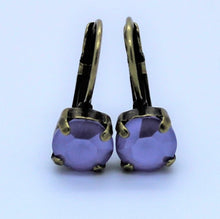 Load image into Gallery viewer, Clustlysau drop Crisial Lilac / Lilac Crystal drop Earrings
