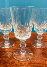 Load image into Gallery viewer, 4 gwydryn crystal port / sherry Vintage / 4 crystal Vintage  port / sherry glasses
