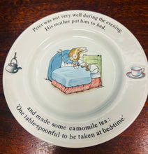 Load image into Gallery viewer, Plat Peter Rabbit Wedgewood / Wedgwood Peter Rabbit plate
