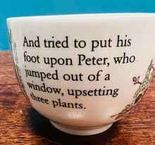 Load image into Gallery viewer, Cwpan Peter Rabbit Wedgewood / Wedgwood Peter Rabbit cup
