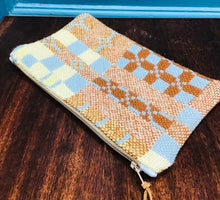 Load image into Gallery viewer, Pwrs mawr Brethyn Cymreig brown a glas gyda chefn lledr tan wedi ei wneud â llaw / Handmade brown and blue Welsh Tapestry large purse with tan leather back
