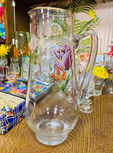 Load image into Gallery viewer, Jwg Gwydr Blodeuog Vintage / Vintage Floral Glass Jug
