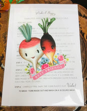 Load image into Gallery viewer, Transfer Llysiau Kitsch i’w smwddio, gyda Cerdyn Cyfarch / Iron-on Kitsch Vegetables Transfer with a Greeting Card

