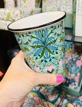 Load image into Gallery viewer, Tymbler china ‘Hyacinth’ William Morris / William Morris ‘Hyacinth’ china tumbler
