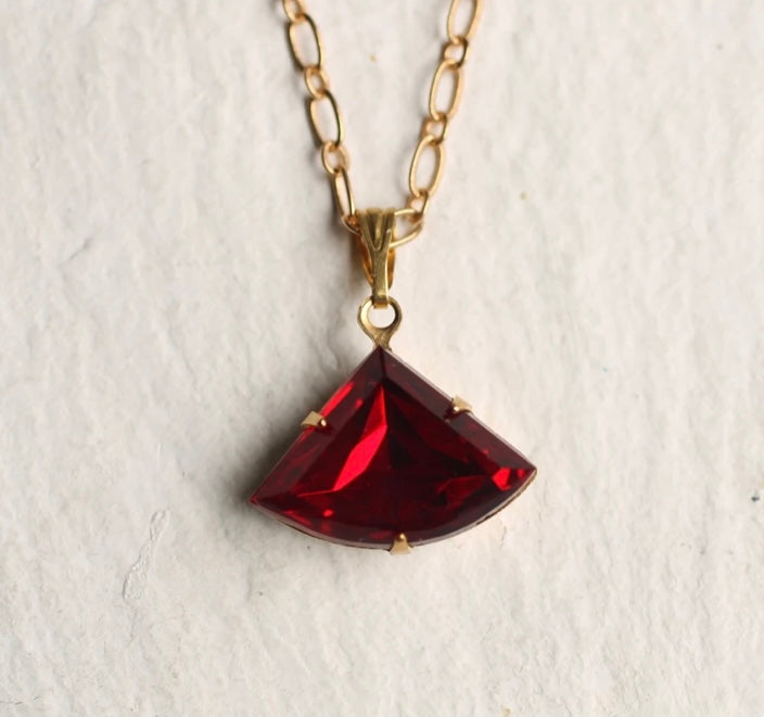 Mwclis Art Deco Rhuddem Coch / Ruby Red Art Deco Necklace