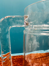 Load image into Gallery viewer, Jwg Wydr Clir Retro Ffrengig o’r 70au / Retro French clear Glass Jug from the 70s
