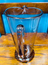 Load image into Gallery viewer, Jwg dŵr tal gwydr piws golau Retro / Retro light purple tall water glass jug
