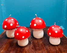 Load image into Gallery viewer, Canhwyll Caws Llyffant bach / Small Toadstool candle
